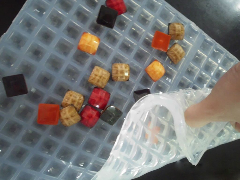 樹脂鉆硅膠模具投產 樹脂鉆硅膠模具投產